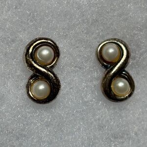 Sterling Silver and Pearl Tiffany Earrings